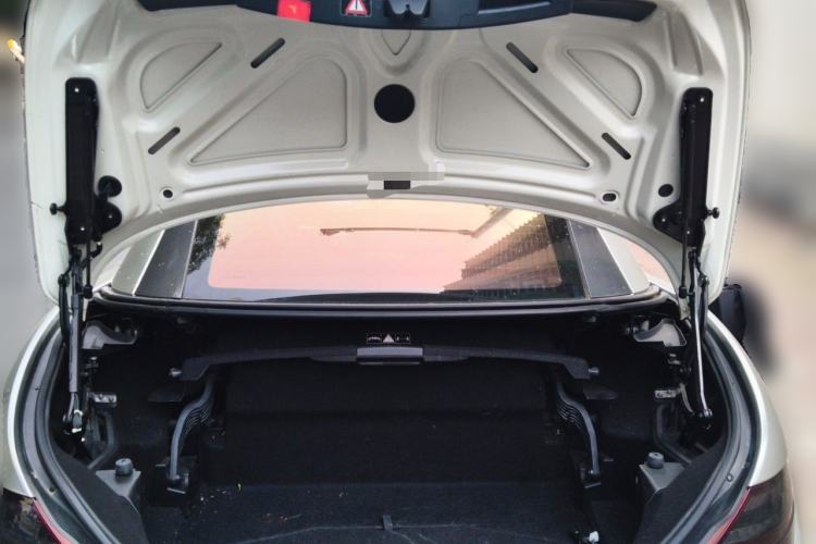 Used Mercedes-Benz SLK-Class 2011 SLK 200 Fashion Model Trunk
