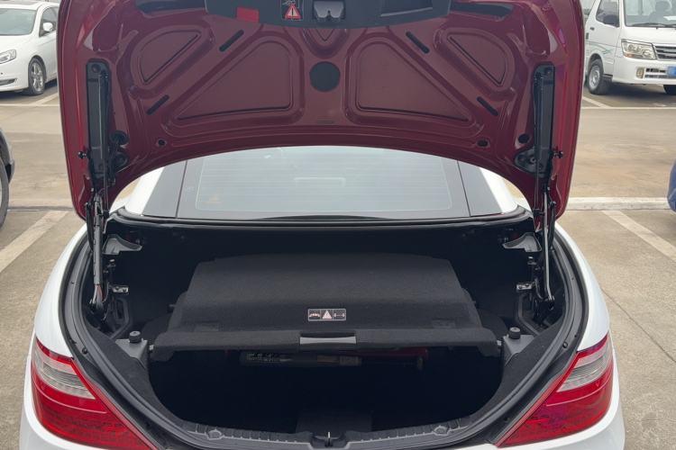 Used Mercedes-Benz SLK-Class 2011 SLK 200 Fashion Model Trunk