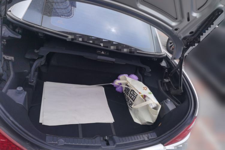Used Mercedes-Benz SLK-Class 2011 SLK 200 Fashion Model Trunk