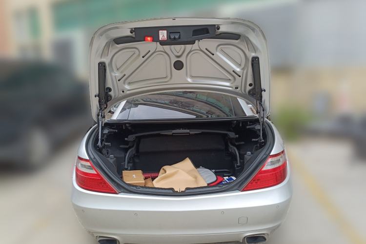 Used Mercedes-Benz SLK-Class 2011 SLK 200 Fashion Model Trunk