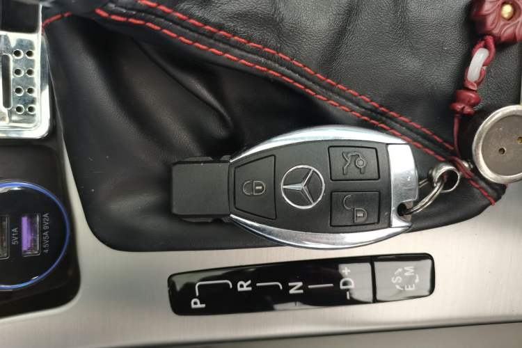 Used Mercedes-Benz SLK-Class 2011 SLK 200 Luxury Sports Model Vehicle Key