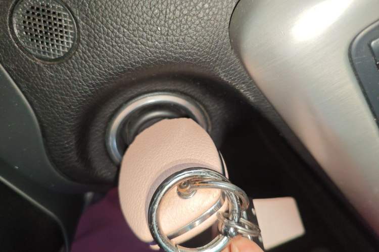 Used Mercedes-Benz SLK-Class 2011 SLK 200 Fashion Model Vehicle Key