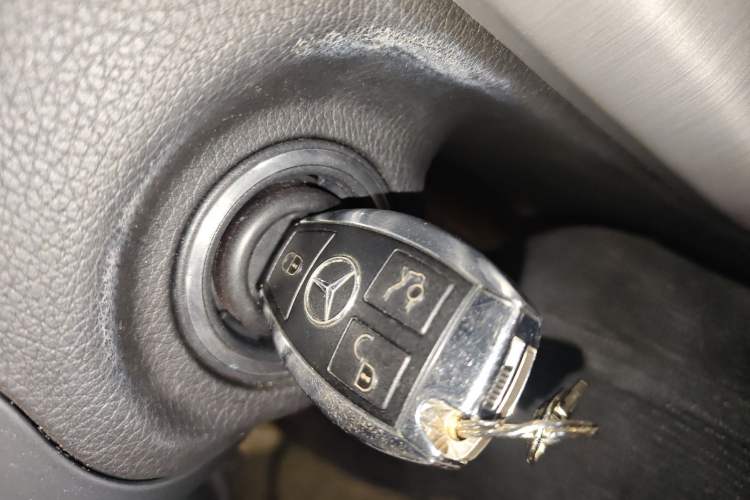 Used Mercedes-Benz SLK-Class 2011 SLK 200 Fashion Model Vehicle Key