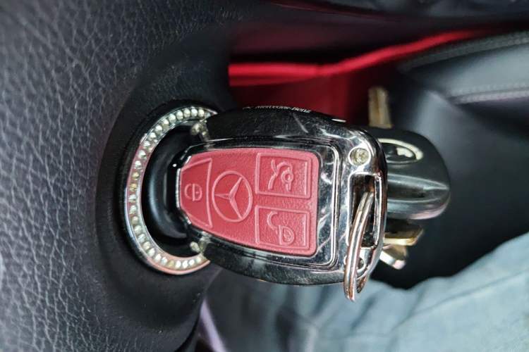 Used Mercedes-Benz SLK-Class 2011 SLK 200 Fashion Model Vehicle Key