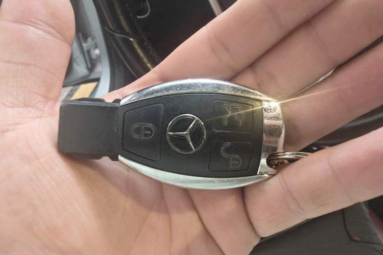 Used Mercedes-Benz SLK-Class 2011 SLK 200 Fashion Model Vehicle Key