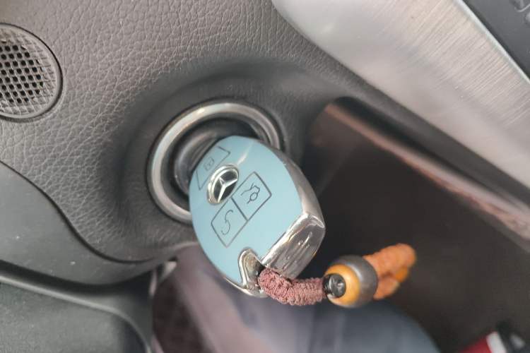 Used Mercedes-Benz SLK-Class 2011 SLK 200 Luxury Sports Model Vehicle Key