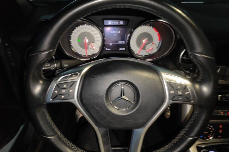 Used Mercedes-Benz SLK-Class 2011 SLK 200 Fashion Model Steering Wheel