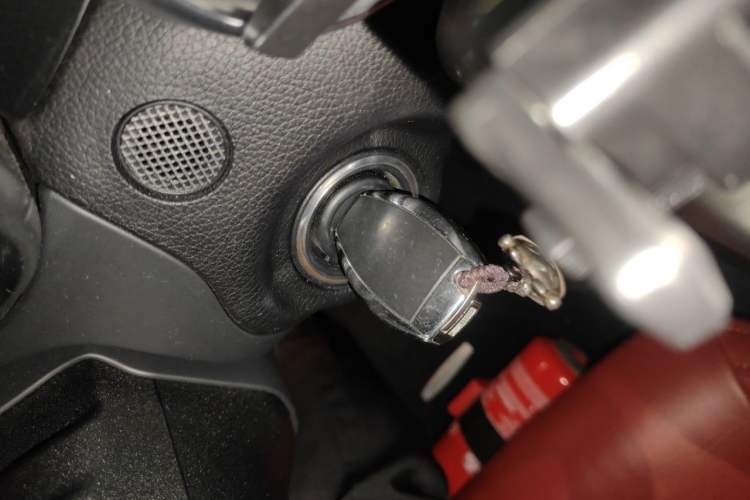 Used Mercedes-Benz SLK-Class 2011 SLK 200 Fashion Model Vehicle Key