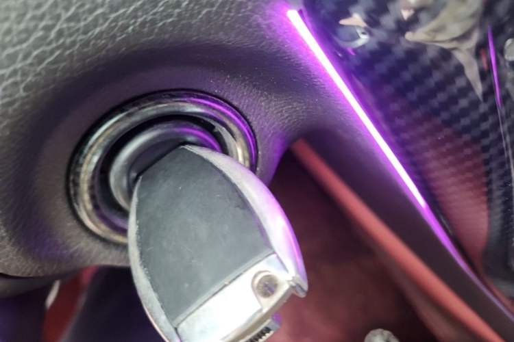 Used Mercedes-Benz SLK-Class 2011 SLK 200 Fashion Model Vehicle Key