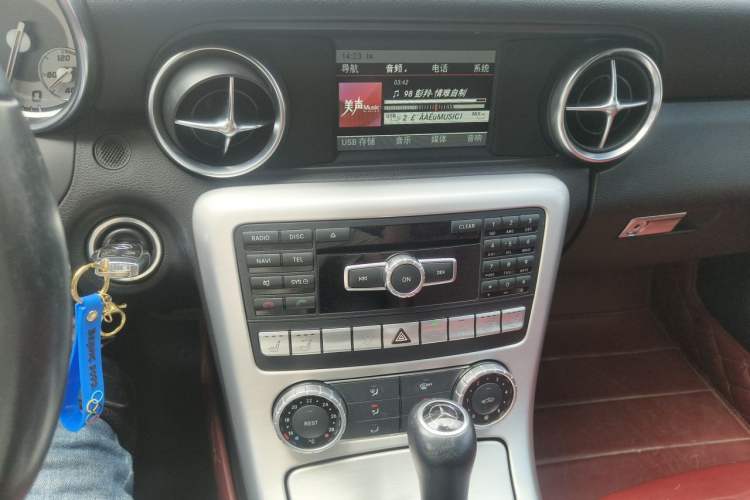 Used Mercedes-Benz SLK-Class 2011 SLK 200 Fashion Model Audio And AC Panel