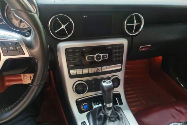 Used Mercedes-Benz SLK-Class 2011 SLK 200 Fashion Model Audio And AC Panel