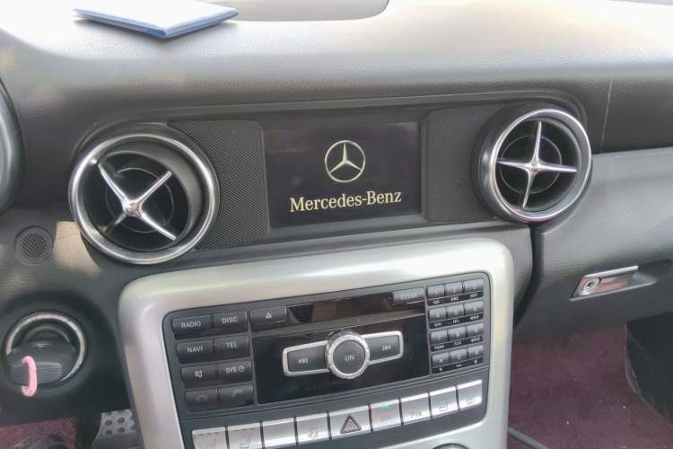 Used Mercedes-Benz SLK-Class 2011 SLK 200 Fashion Model Audio And AC Panel