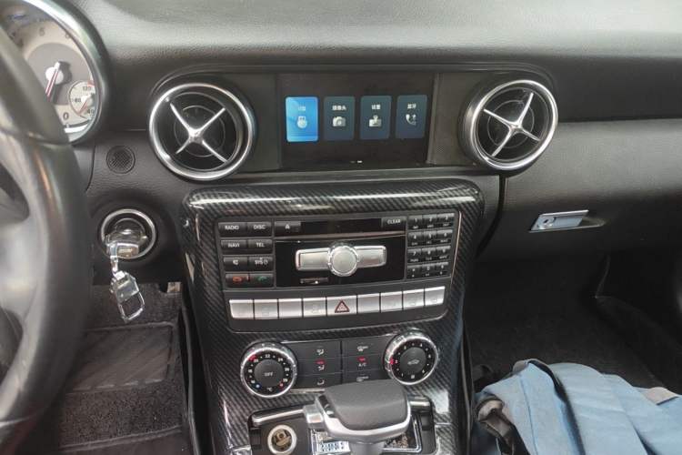 Used Mercedes-Benz SLK-Class 2011 SLK 200 Fashion Model Audio And AC Panel