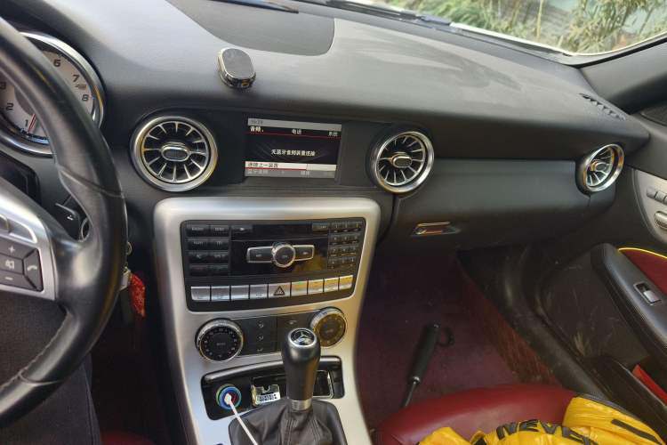 Used Mercedes-Benz SLK-Class 2011 SLK 200 Fashion Model Audio And AC Panel