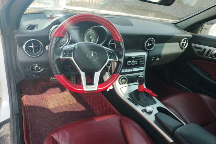 Used Mercedes-Benz SLK-Class 2011 SLK 200 Fashion Model Center Console