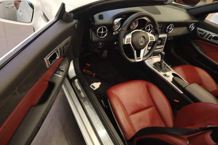 Used Mercedes-Benz SLK-Class 2011 SLK 200 Fashion Model Driver Seat