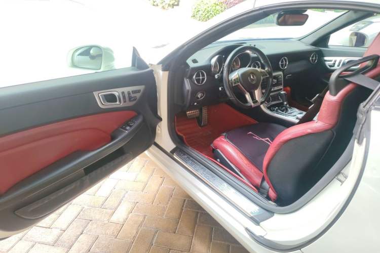 Used Mercedes-Benz SLK-Class 2011 SLK 200 Fashion Model Driver Seat