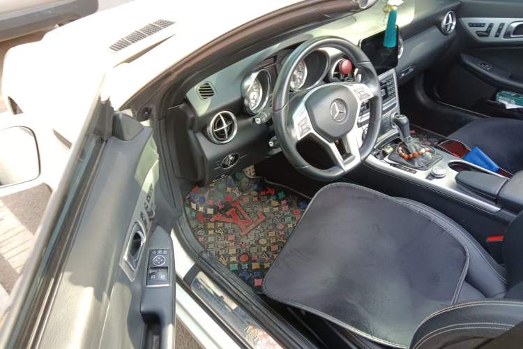 Used Mercedes-Benz SLK-Class 2011 SLK 200 Fashion Model Driver Seat