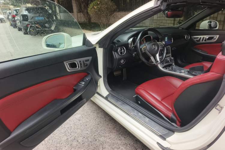 Used Mercedes-Benz SLK-Class 2011 SLK 200 Fashion Model Driver Seat