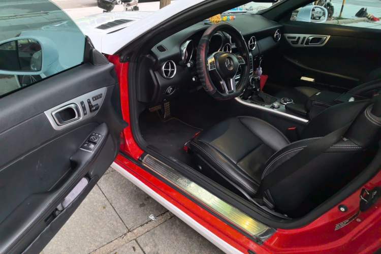 Used Mercedes-Benz SLK-Class 2011 SLK 200 Fashion Model Driver Seat