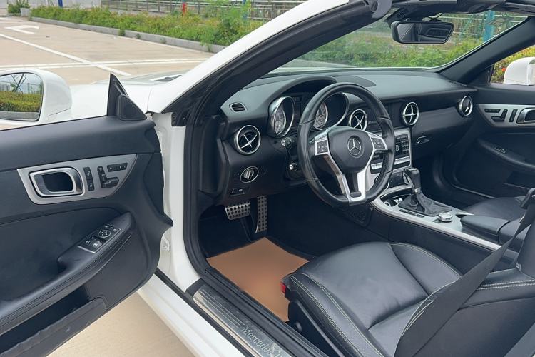 Used Mercedes-Benz SLK-Class 2011 SLK 200 Fashion Model Driver Seat