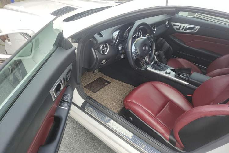 Used Mercedes-Benz SLK-Class 2011 SLK 200 Fashion Model Driver Seat