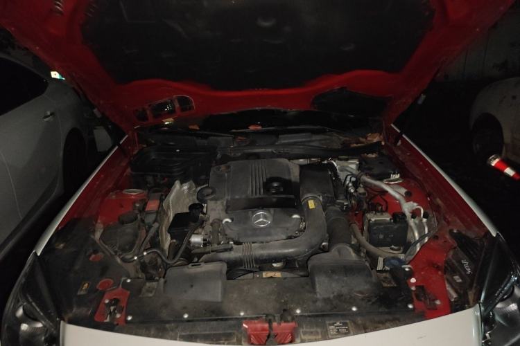 Used Mercedes-Benz SLK-Class 2011 SLK 200 Fashion Model Engine Bay