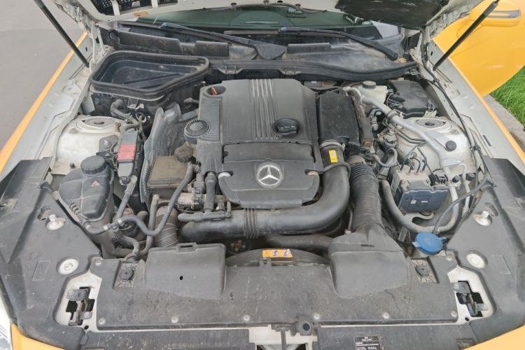 Used Mercedes-Benz SLK-Class 2011 SLK 200 Fashion Model Engine Bay