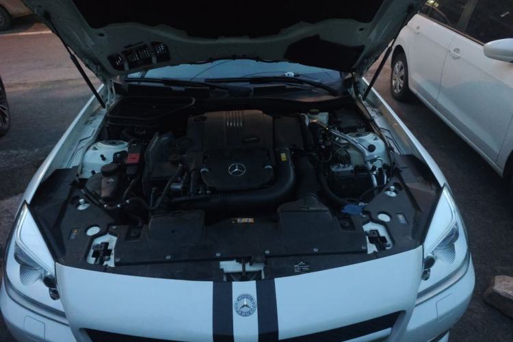 Used Mercedes-Benz SLK-Class 2011 SLK 200 Fashion Model Engine Bay