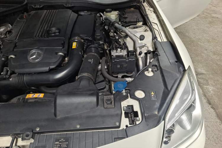 Used Mercedes-Benz SLK-Class 2011 SLK 200 Fashion Model Engine Bay Left