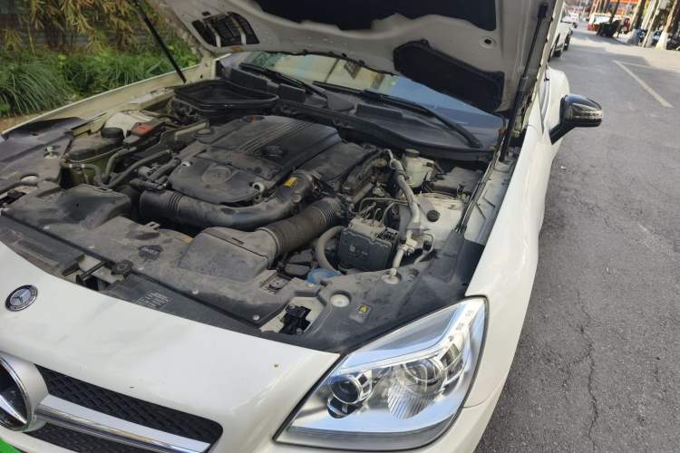 Used Mercedes-Benz SLK-Class 2011 SLK 200 Fashion Model Engine Bay Left