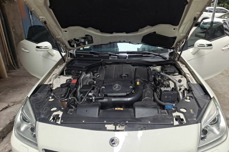 Used Mercedes-Benz SLK-Class 2011 SLK 200 Fashion Model Engine Bay