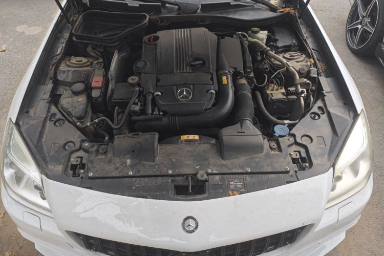 Used Mercedes-Benz SLK-Class 2011 SLK 200 Fashion Model Engine Bay