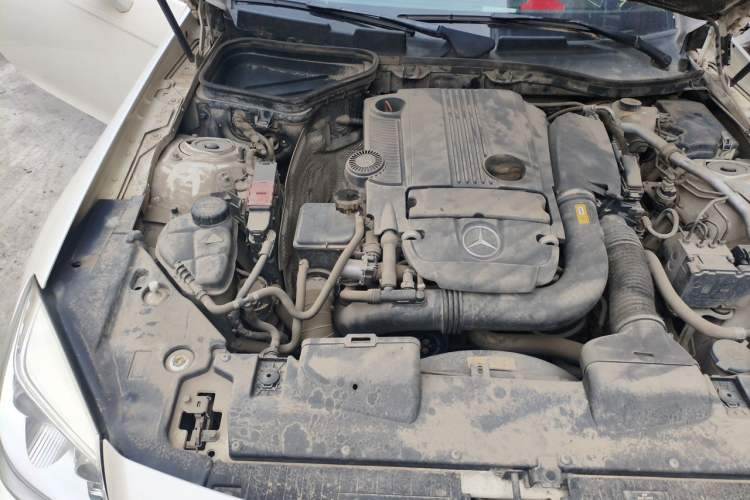 Used Mercedes-Benz SLK-Class 2011 SLK 200 Fashion Model Engine Bay Right