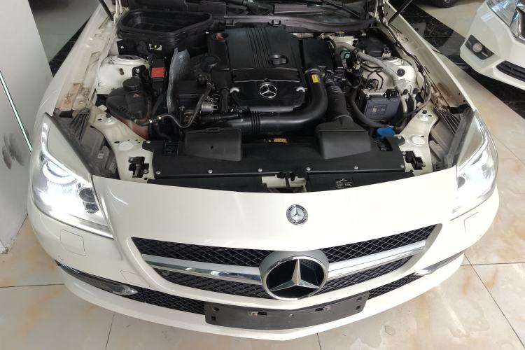 Used Mercedes-Benz SLK-Class 2011 SLK 200 Fashion Model Engine Bay