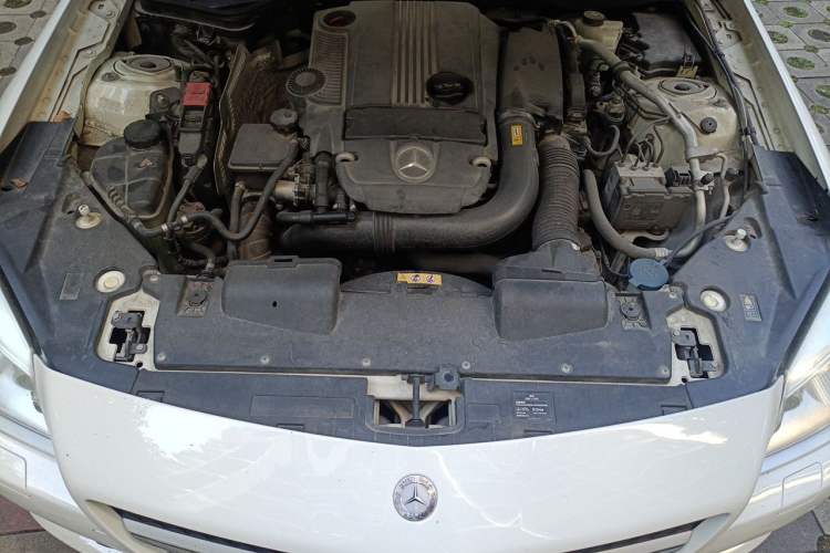 Used Mercedes-Benz SLK-Class 2011 SLK 200 Fashion Model Engine Bay