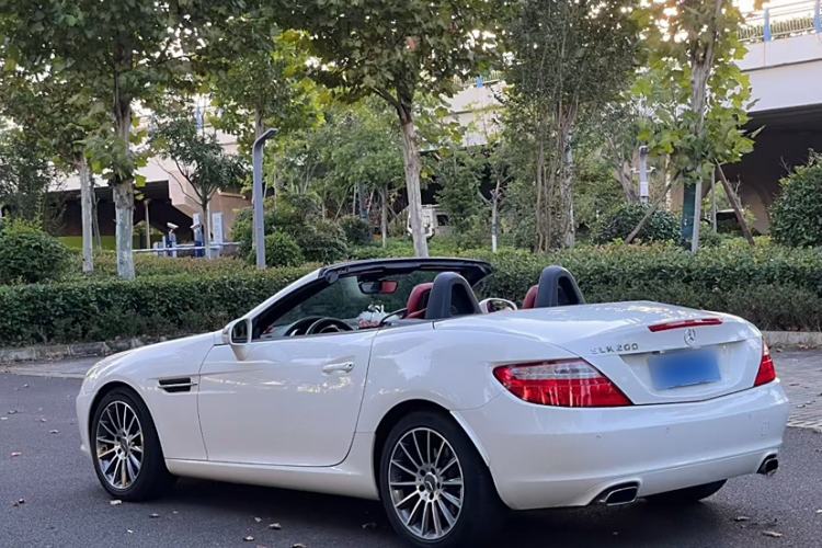 Used Mercedes-Benz SLK-Class 2011 SLK 200 Fashion Model Exterior 2