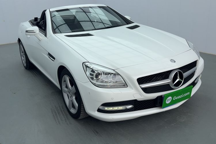 Used Mercedes-Benz SLK-Class 2011 SLK 200 Fashion Model Exterior 2