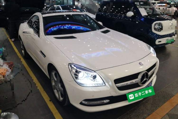Used Mercedes-Benz SLK-Class 2011 SLK 200 Fashion Model Exterior 2
