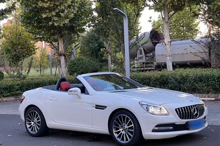 Used Mercedes-Benz SLK-Class 2011 SLK 200 Fashion Model Exterior 3