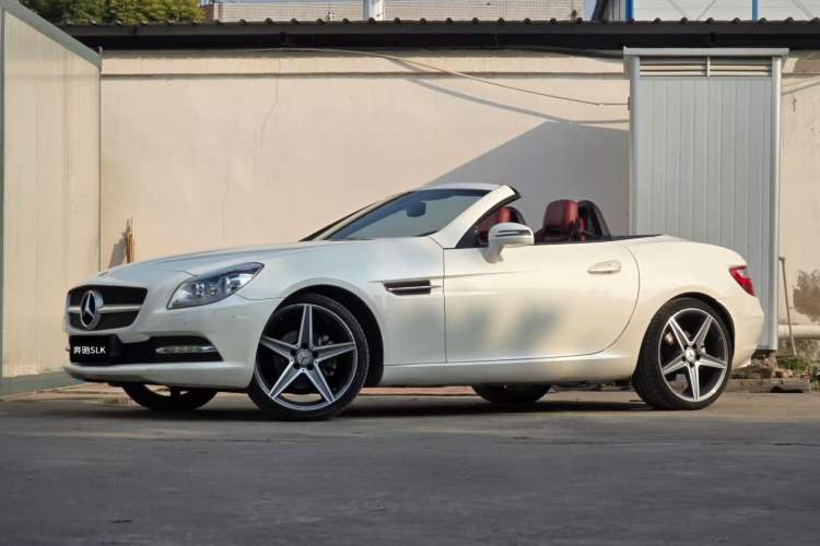 Used Mercedes-Benz SLK-Class 2011 SLK 200 Fashion Model Exterior 3