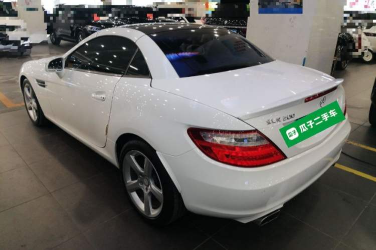 Used Mercedes-Benz SLK-Class 2011 SLK 200 Fashion Model Exterior 3