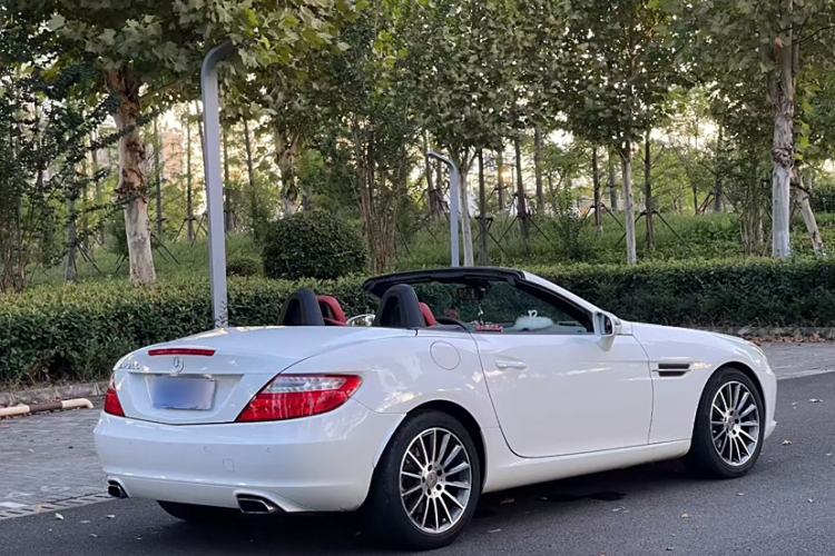 Used Mercedes-Benz SLK-Class 2011 SLK 200 Fashion Model Exterior 4