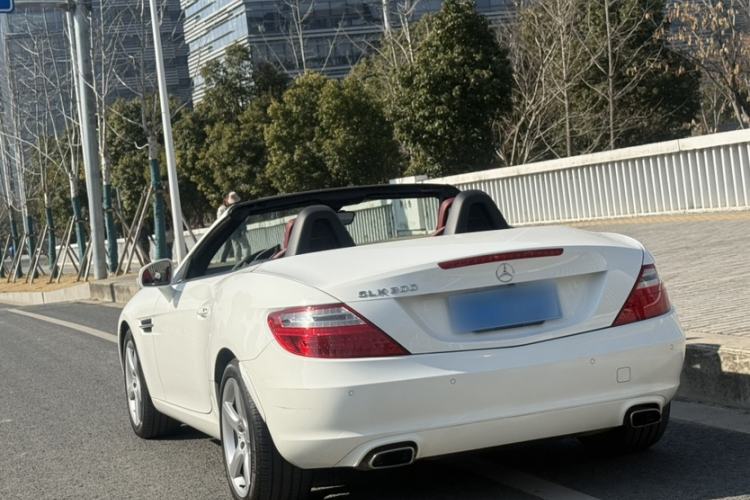 Used Mercedes-Benz SLK-Class 2011 SLK 200 Fashion Model Exterior 4