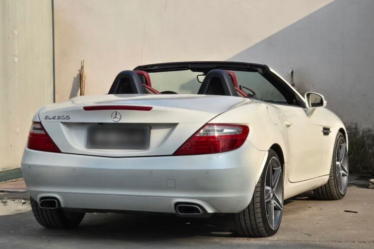 Used Mercedes-Benz SLK-Class 2011 SLK 200 Fashion Model Exterior 4
