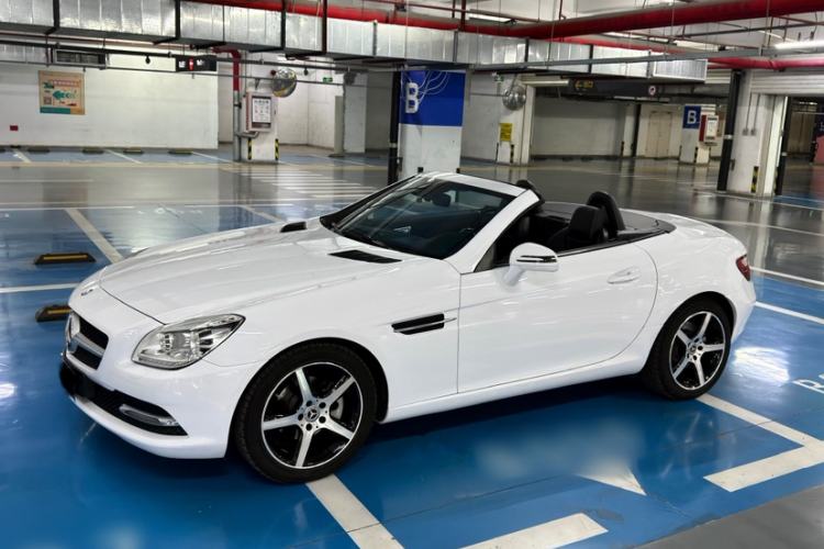 Used Mercedes-Benz SLK-Class 2011 SLK 200 Fashion Model Exterior 4