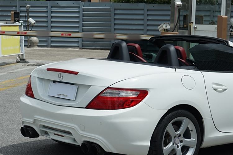 Used Mercedes-Benz SLK-Class 2011 SLK 200 Fashion Model Exterior 5