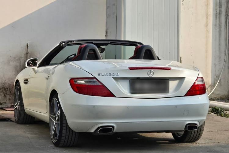 Used Mercedes-Benz SLK-Class 2011 SLK 200 Fashion Model Exterior 6