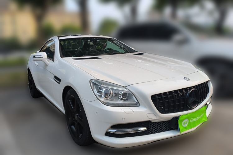 Used Mercedes-Benz SLK-Class 2011 SLK 200 Fashion Model Front Right 45 Deg