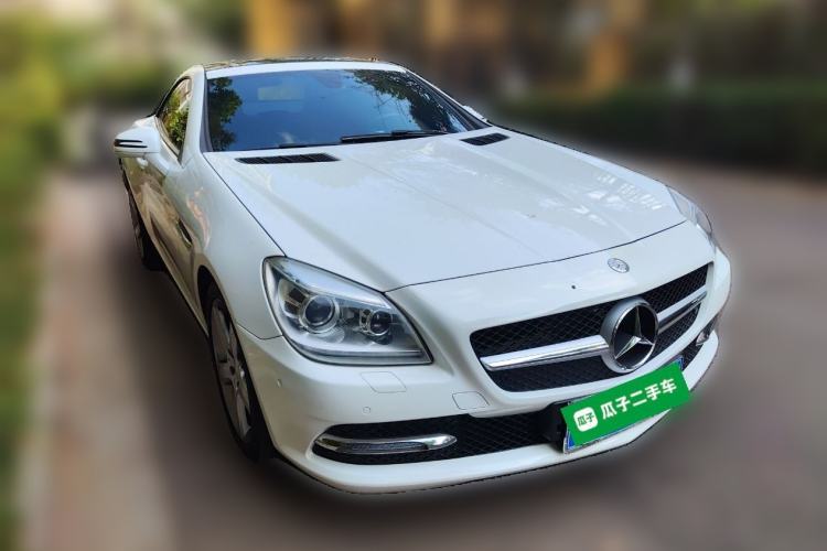 Used Mercedes-Benz SLK-Class 2011 SLK 200 Fashion Model Front Right 45 Deg